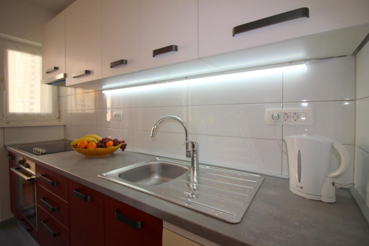Apartment Agata In City Center Poreč Kültér fotó