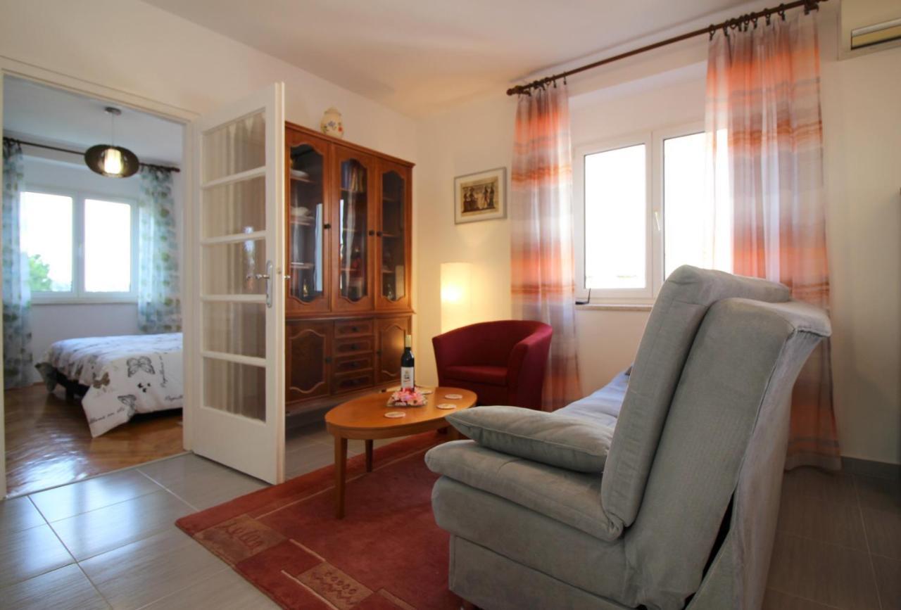 Apartment Agata In City Center Poreč Kültér fotó